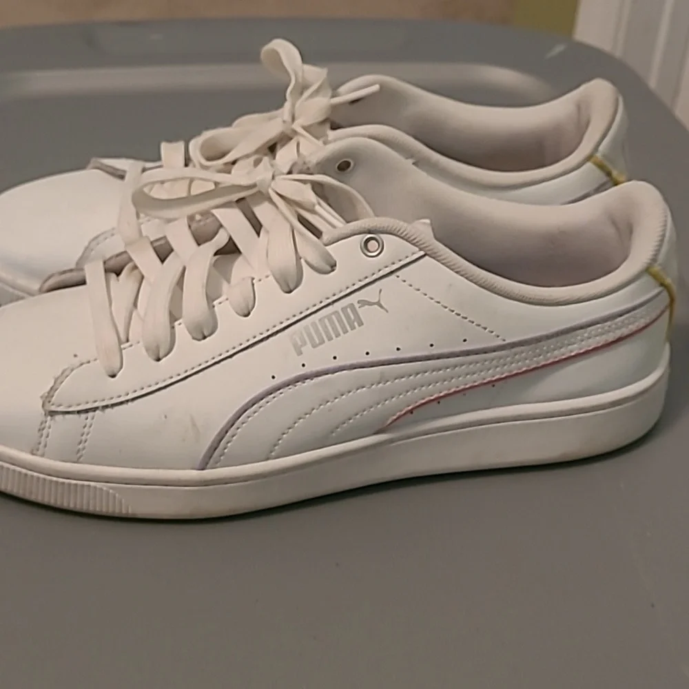 Pumas - Picture 3 of 4